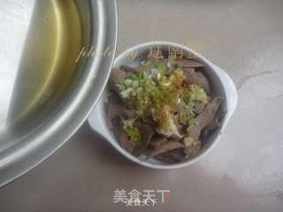 滋味肝片的做法步骤:9