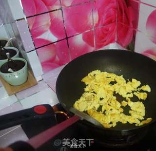 番茄煎蛋汤的做法步骤:6