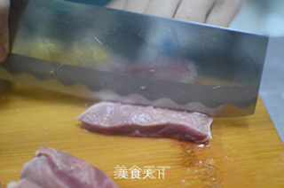 黑暗料理——黑炭牛肉干的做法步骤：2