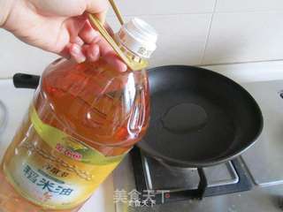 豆豉蒜苗爆鱿鱼的做法步骤:5