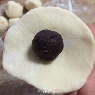 熊猫豆沙包的做法步骤:9