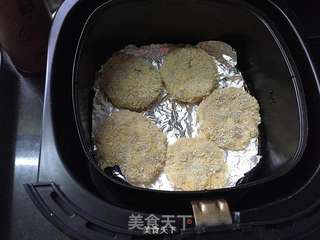 日式虾仁土豆饼的做法步骤:7