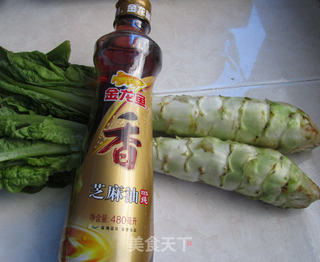 凉拌莴笋丝----金龙鱼香芝麻油体验报告的做法步骤:2