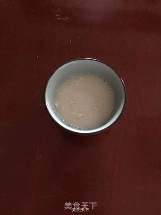 熊猫豆沙包的做法步骤:2