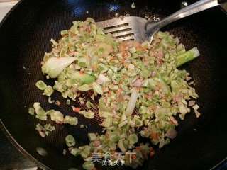 电饭煲肉末豆角饭的做法步骤:4