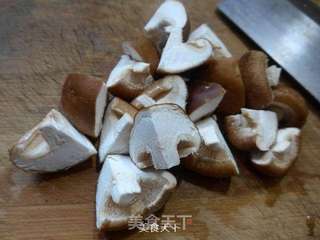 香菇烧土豆的做法步骤:3