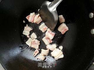 手撕包菜炒肉的做法步骤:6