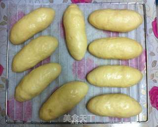 火腿肠肉松包的做法步骤:7