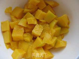 芒果蛋糕卷的做法步骤：11