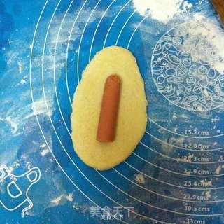 火腿肠肉松包的做法步骤:5