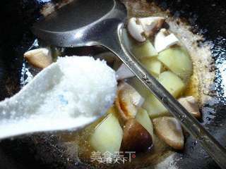 香菇烧土豆的做法步骤:8
