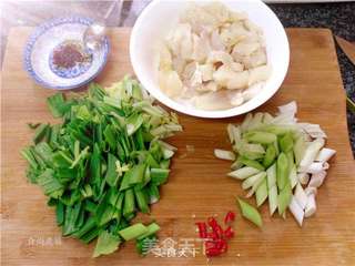 XO酱爆牛筋的做法步骤:2
