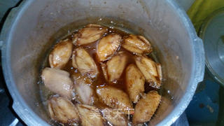 油焗芝麻鸡翅的做法步骤:9