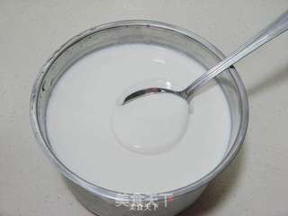 菠萝酸奶昔的做法步骤:2