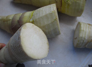 香椿炒春笋----金龙鱼香芝麻油体验报告的做法步骤:2
