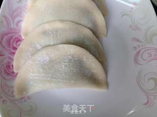 南瓜煎饺的做法步骤:5