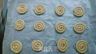 【摩卡饼干】像蜗牛一样可爱的做法步骤:7