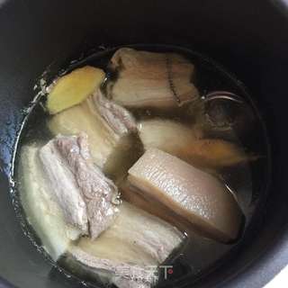 东坡肉的做法步骤:4