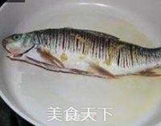 香煎鲮鱼的做法步骤:5