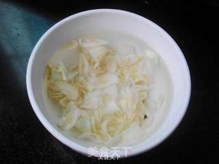干鲜百合南瓜汤的做法步骤:2