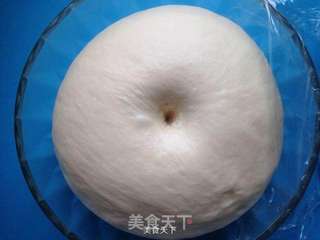 椰蓉炼乳面包--口感极好 #皮黑森林#的做法步骤:7
