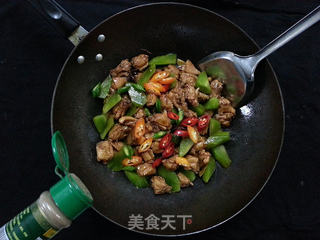 美丽传奇的美人菜=撞击味蕾极限鸡翅烧莴苣的做法步骤:16