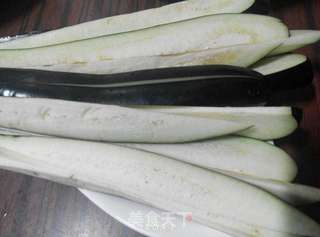 凉拌鱼香茄条的做法步骤:2