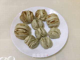 花生酱花卷+椒盐花卷的做法步骤:11