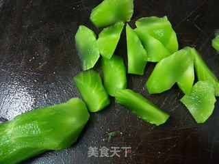 美丽传奇的美人菜=撞击味蕾极限鸡翅烧莴苣的做法步骤:6