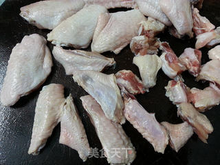 美丽传奇的美人菜=撞击味蕾极限鸡翅烧莴苣的做法步骤:2
