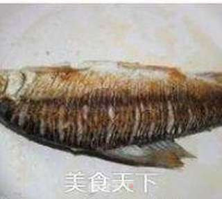 香煎鲮鱼的做法步骤:6