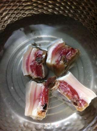 升级版腌笃鲜的做法步骤:2