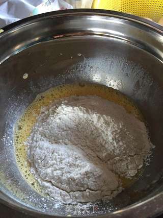 肉松蛋糕卷的做法步骤:3