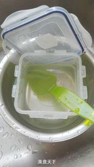 自制希腊酸奶的做法步骤：1
