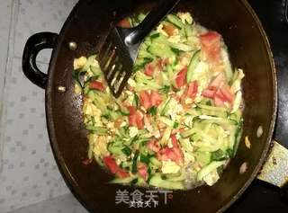 西红柿鸡蛋黄瓜的做法步骤:10