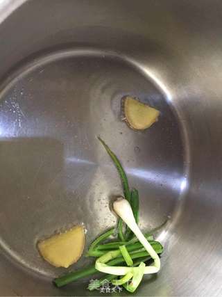 【吮指鼓油鸡】的做法步骤:3