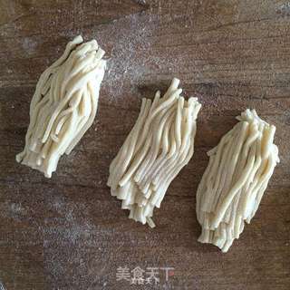 银丝卷的做法步骤：8