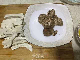 炸春卷的做法步骤：2