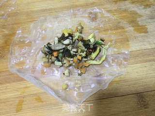炸春卷的做法步骤：12