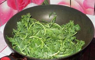 素炒茼蒿的做法步骤：4
