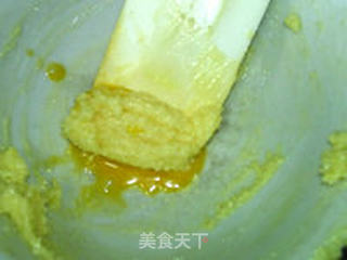 香蕉太妃糖甜甜圈的做法步骤:6