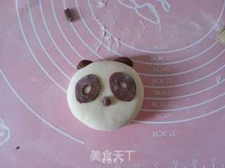 萌萌哒~~熊猫豆沙包的做法步骤:12