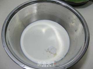 抹茶奶油草莓夹心蛋糕卷的做法步骤:15