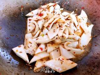 孜然辣酱炒黄喉的做法步骤:6