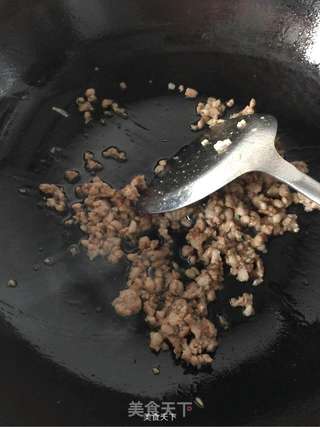 干煸四季豆的做法步骤：3