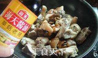 【笋干烧猪蹄】--- 享受春天里带来的美味的做法步骤:6