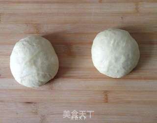 向日葵豆沙面包的做法步骤:5