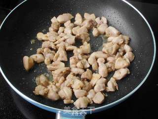 BBQ鸡肉核桃披萨的做法步骤:6