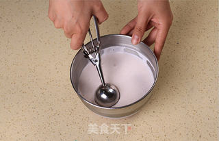 冰雪女王—— 我的草莓冰淇淋的做法步骤:11