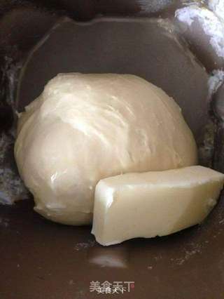 向日葵豆沙面包的做法步骤：3